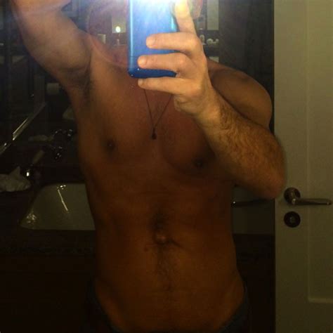 john stamos 51 shares a shares a sexy selfie of his abs full house