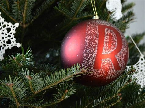 personalized christmas tree ornaments organized