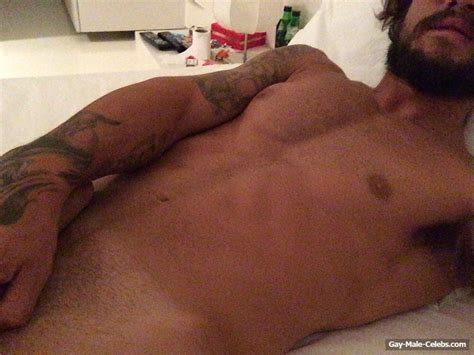 dani osvaldo nude and naughty photos leaks gay male