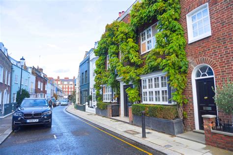 prettiest streets  london map  find  follow