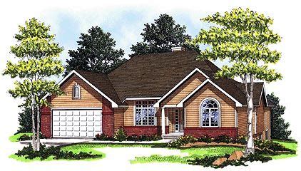 ranch style house plan    bed  bath  car garage ranch style house plans remodel