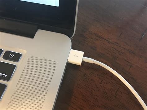 airpods wont charge heres  real fix