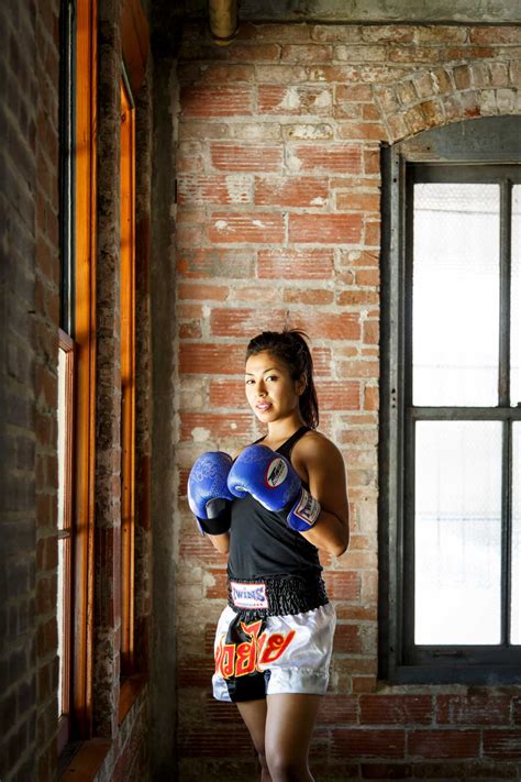 local female fighter and fitness model makes waves in muay thai
