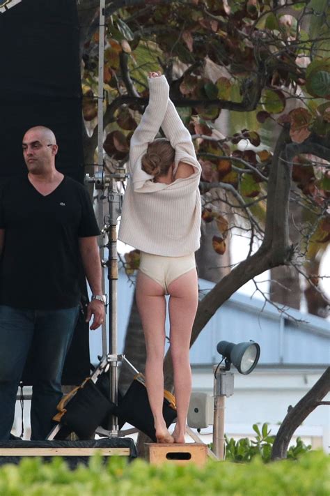 Amanda Seyfried In Swimsuit On The Set Of A Photoshoot In