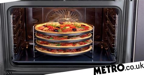 Lidl Is Selling A Genius Tray That Lets You Cook Four Pizzas At Once