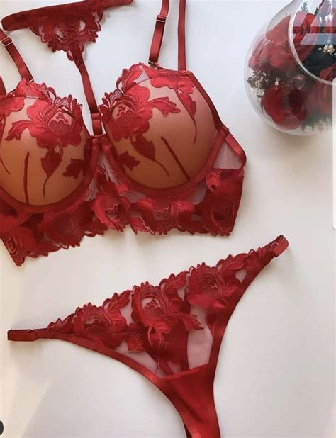 Red Lace Lingerie Lingerie Outfits Pretty Lingerie Red Lace Bra