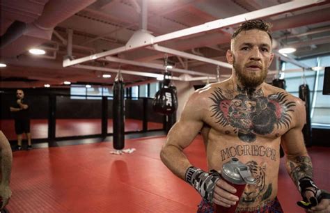 boxer conor mcgregor slammed after calling fellow fighter a f t