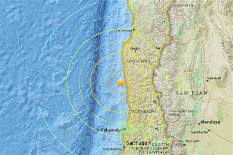 powerful 7 9 magnitude earthquake strikes off coast of chile