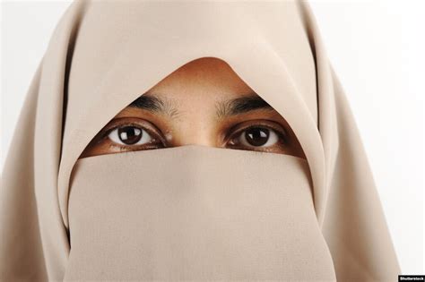 bulgaria bans face covering islamic veils  public