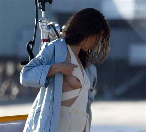 actress jennifer garner nude nipples and other oops