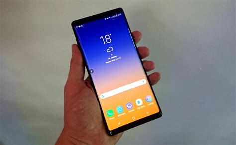 galaxy note 9 hands on with the iphone x rival that no one cares about but should the