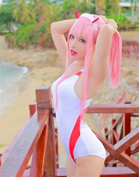 20 Best Cosplay Zero Two Darling In The Franxx Yang Paling Cantik