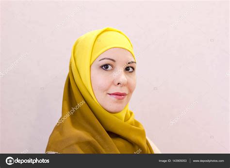 güzel bir arap hijab müslüman hijab giyen kadın giyen kadın portresi