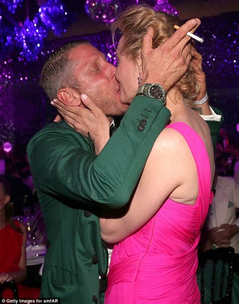 Lapo elkann transexual