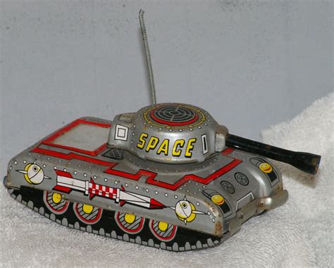 space tank friction tin toy made in japan 1960 [toy