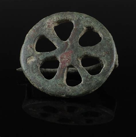 oud romeins brons opengewerkte fibula catawiki