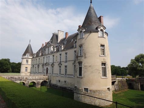 stay play  relax   french king   stunning chateau  equally beautiful