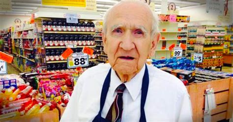 when you hear what this 94 year old grocery bagger got on his last day you ll be shocked tissues