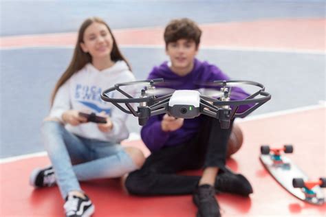 toy drone  intel  dji flight technology  verge