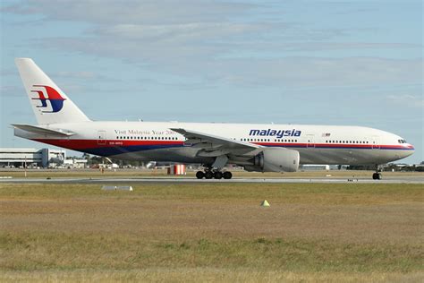 malaysia airlines flight  missing  snapshot   reports