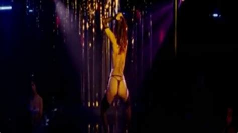 celeb marisa tomei stripping nude showing her long bare nipples marisa