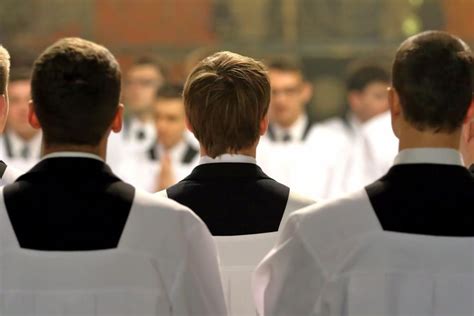 seminary students abandoning  master  divinity
