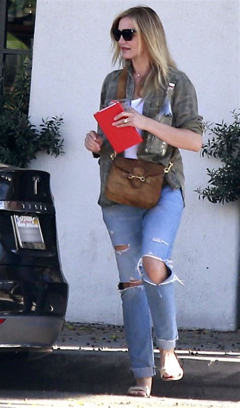 cameron diaz in ripped straight jeans denimology