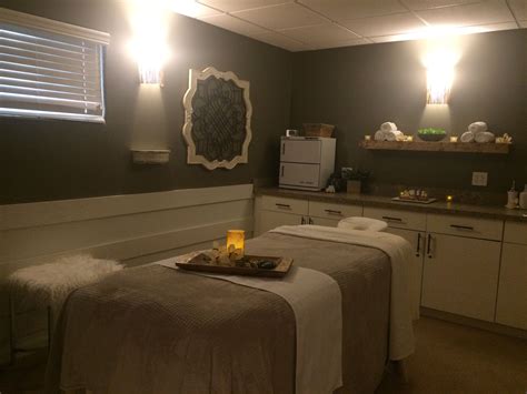 avanti salon and spa of clarkston mi massage room