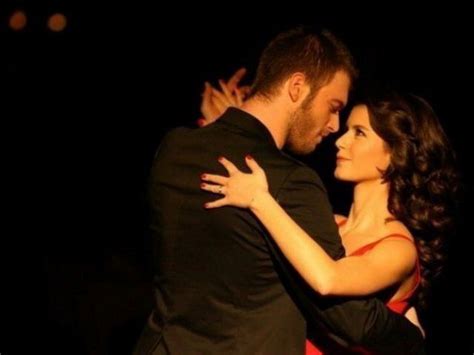 dance scene ask e memnu turkish show with beren saat celebrity