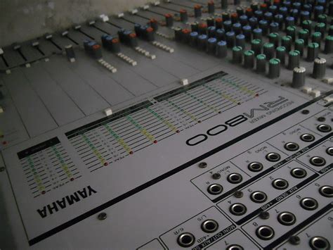 yamaha rm  recording mixer  channel console reverb