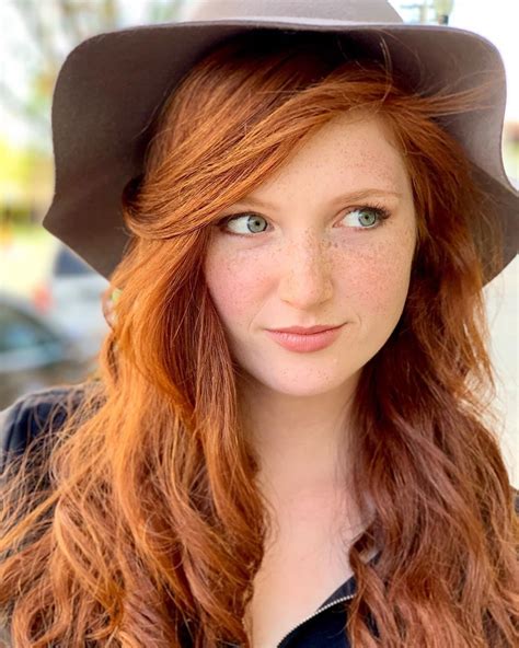 Pin By Pissed Penguin On 0 Redheads Red Hair Freckles Red Haired