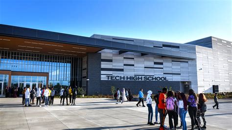 tech high school   lockdown  large fight