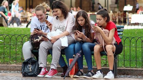 the use of social media drastically increasing in teens digital information world