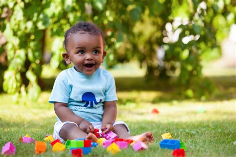 baby  encourage cognitive development