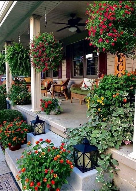 60 Beautiful Front Porch Decorating Ideas For Spring 2019 12 Front