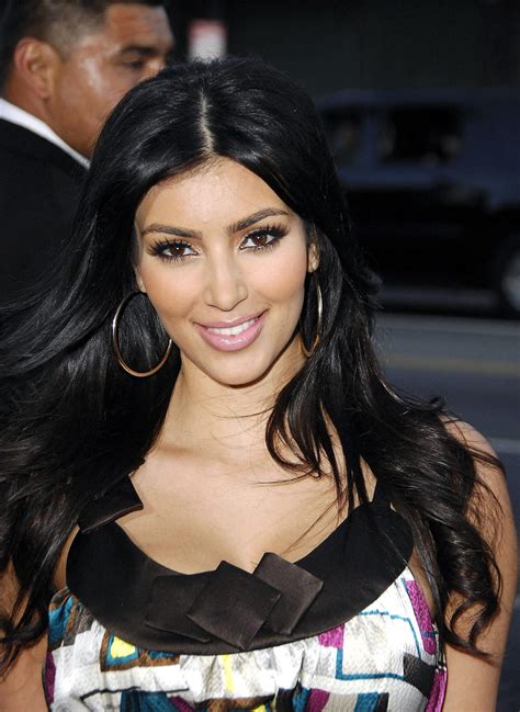 Kim Kardashian Avec Les Cheveux Wavy