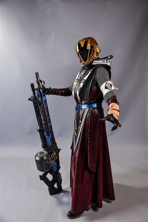 destiny warlock with thunderlord cosplay destiny