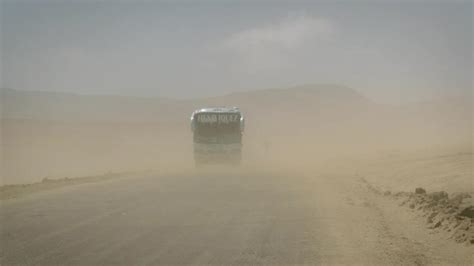 paracas una lluvia de arena típica de la región de pisco paracas en