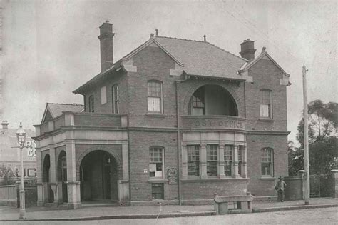 32 amazing found photos show australian post offices in the late 19th