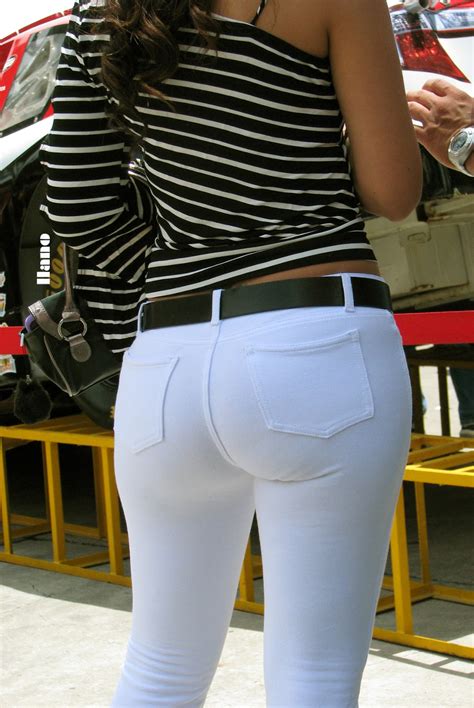 perfect round ass in white pants divine butts candid
