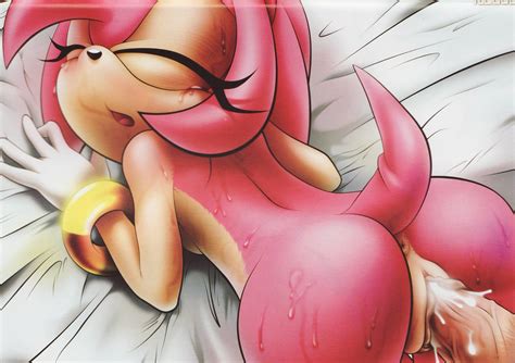 Tcprod Amy Rose Sega Sonic The Hedgehog Highres 1girl Ass Bed