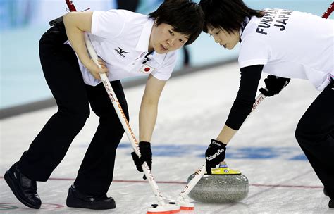 japan women s curling team falls to south korea the japan times