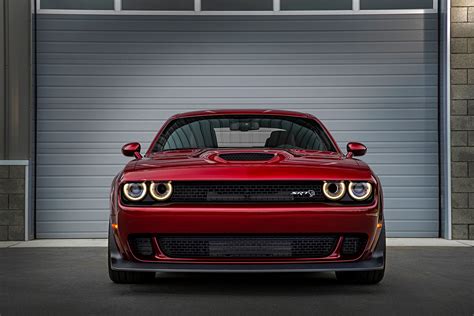 dodge launches  sticky   challenger srt hellcat widebody hot rod network