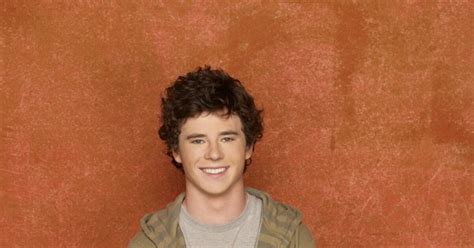 charlie mcdermott as axl on the middle