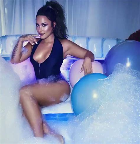 demi lovato sexy the fappening 2014 2019 celebrity photo leaks