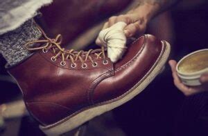 clean red wing boots   easy steps