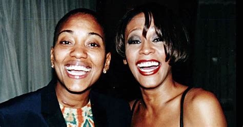 brutal way whitney houston broke up with her lover robyn crawford with
