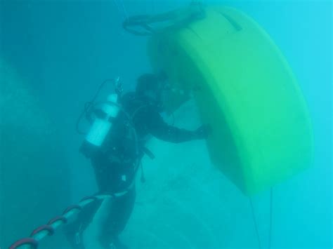 underwater propeller blade straightening   british indian ocean territory hydrex