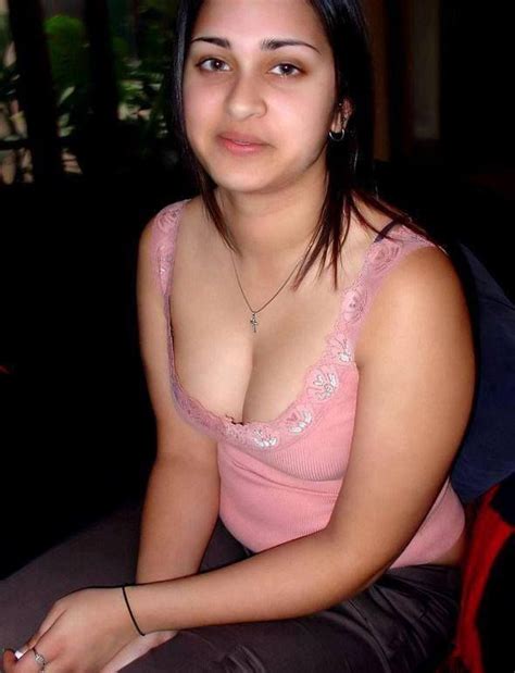 Super Hot Naked Indian College Girls Pics