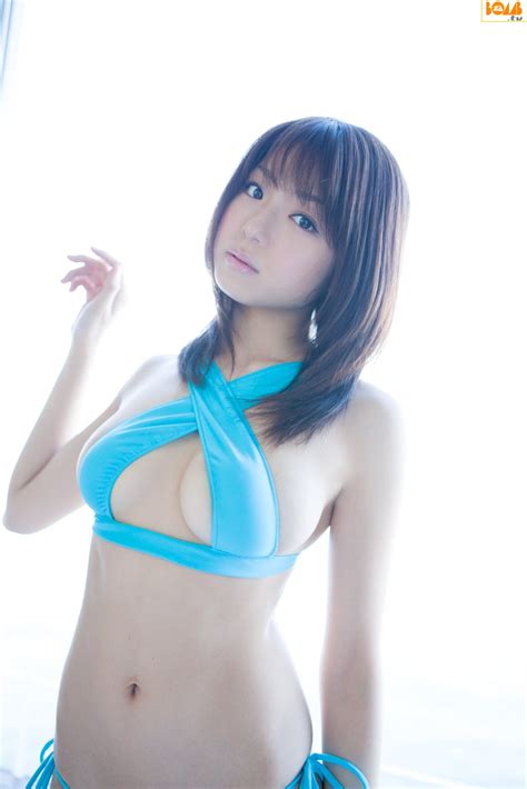 Shizuka Nakamura Japanese Sexy Idol Sexy Blue Sky Bikini